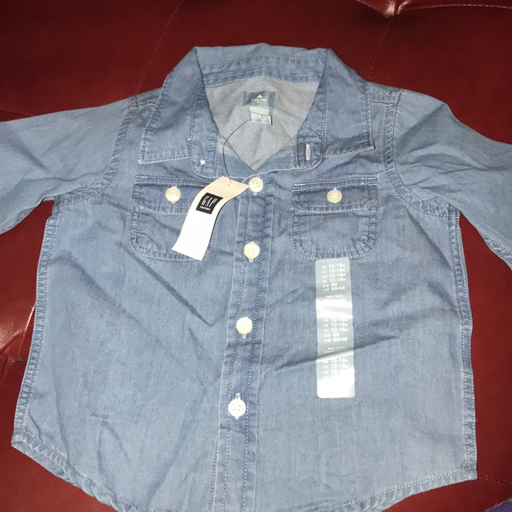 Gap jean button up